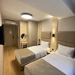Yenikapi Hotel *