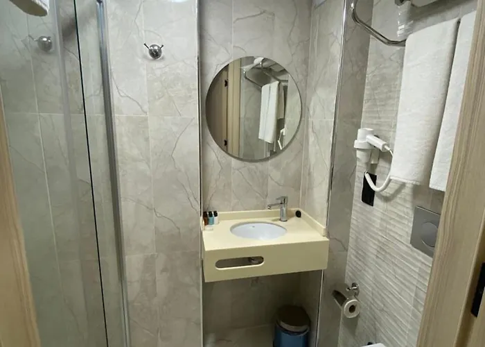 Отель Yenikapi *